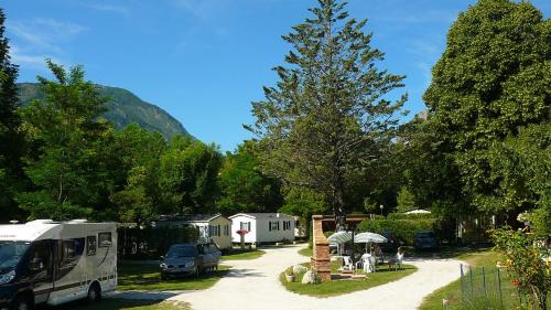Two-Bedroom Mobile Home (4 Adults)