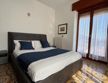 Two-Bedroom Apartment with Balcony and Sea View