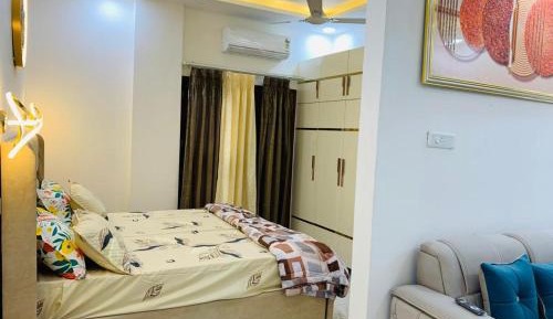 Studio Apartment with King Bed