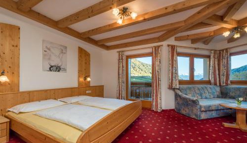 Double Room with Mountain View