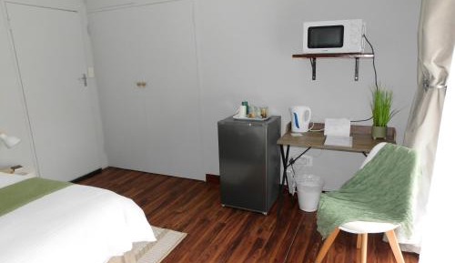 Standard Single Room with Shower