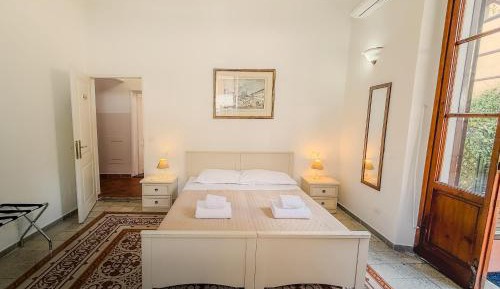 Double or Twin Room with Private Bathroom
