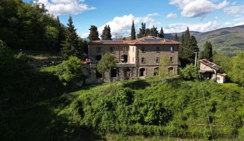 Six-Bedroom House
