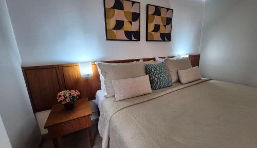 Deluxe King Suite
