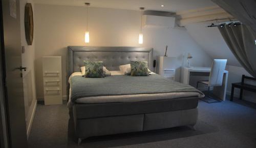 Deluxe Junior Suite
