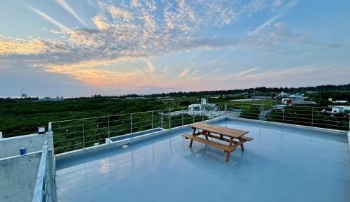 Ocean View Room 2-bedroom with Rooftop