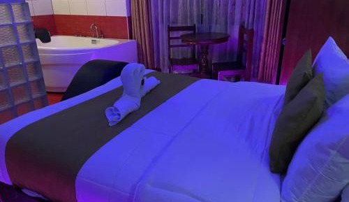 Double Room with Spa Bath