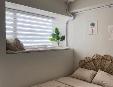 Three-Bedroom Apartment with Balcony