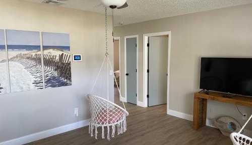 Apartment with Garden View