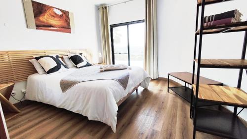 Double Room with Private External Bathroom