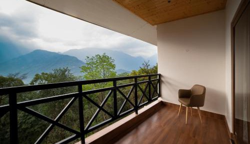 Premium Triple Room with valley view & Balcony 