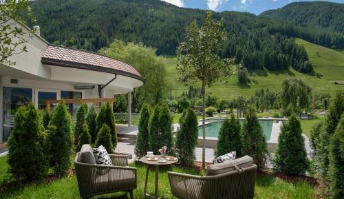 Double Room with Pool View
