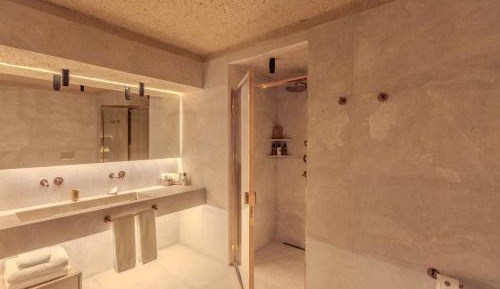 Mansion Suite