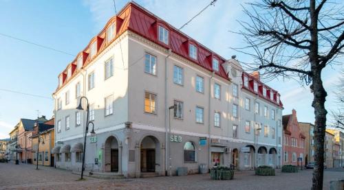 Five-Bedroom Apartment