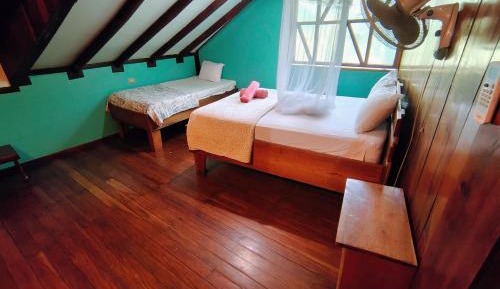 Triple Room with Private Bathroom