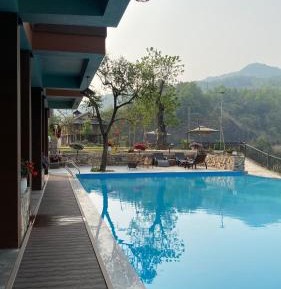 King Room with Mountain View