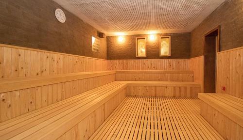 Japanese-Style Room with Shared Bathroom - Non-Smoking