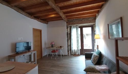 Superior One-Bedroom Apartment