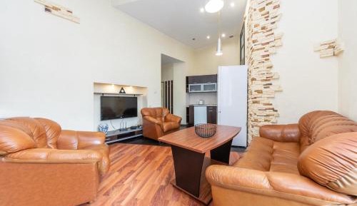 Apartment - Split Level
