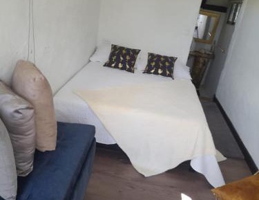 Twin Room with Private Bathroom