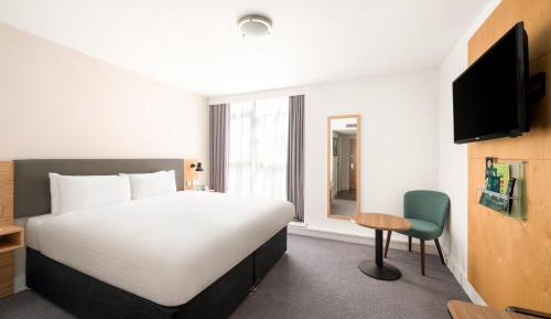 Standard King Room