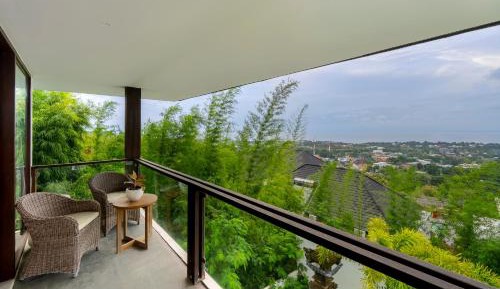 Suite with Garden View