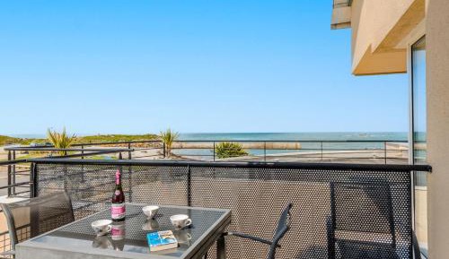 Superior One-Bedroom Apartment