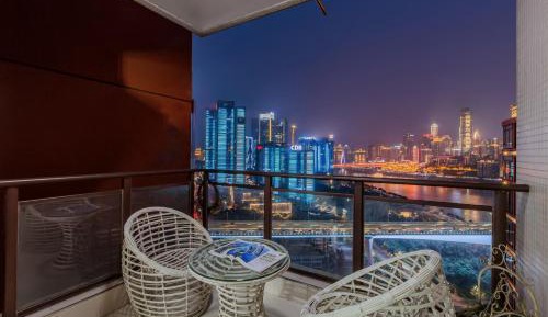 Three-Bedroom Apartment with Balcony