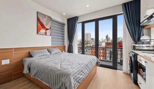 Studio with Balcony