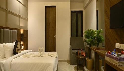 Deluxe Double or Twin Room