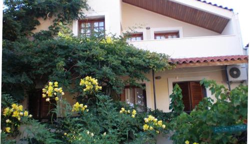 Studio with Mountain View (1st floor)