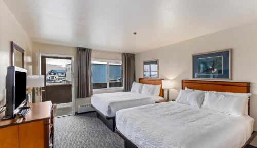 Standard Queen Room with Two Queen Beds