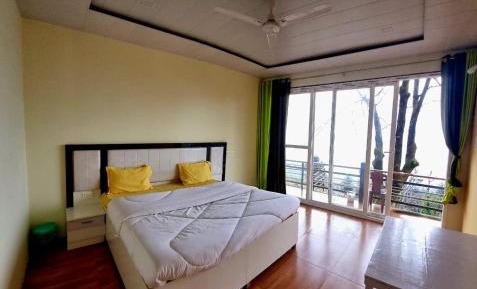Double Room with Mountain View