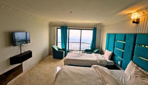 Triple Room with Mountain View