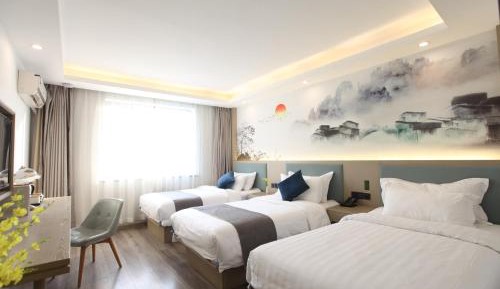 Superior Triple Room