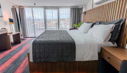 King Suite with Sea View