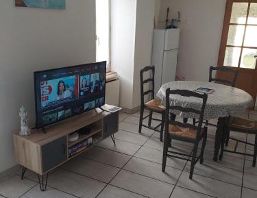 One-Bedroom Apartment with Garden