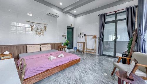 King Room with Balcony