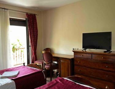 Standard Room with 2 beds and balcony