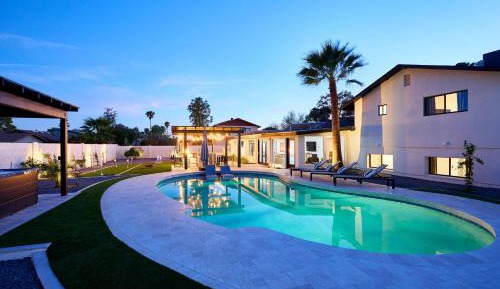 Six-Bedroom Holiday Home