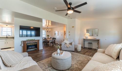 Three-Bedroom Holiday Home 