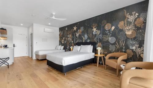 Standard Twin Room with Sea View
