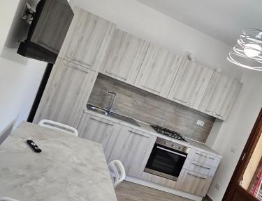One-Bedroom Apartment with Park View