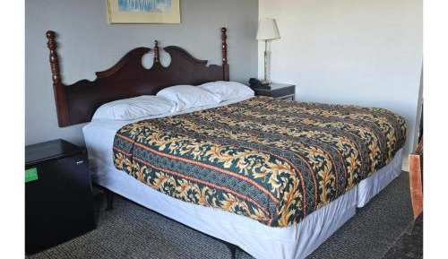 Queen Bed Non-Smoking
