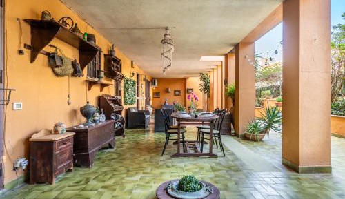 Apartment with Garden View