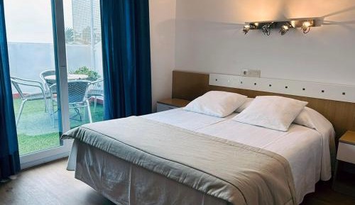 Deluxe Double or Twin Room with Sea View