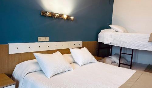 Quadruple Room with Sea View (2 Adults + 2 Children)