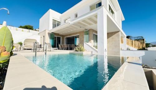 Villa with Sea View