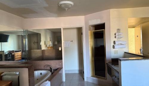 Suite with Spa Bath