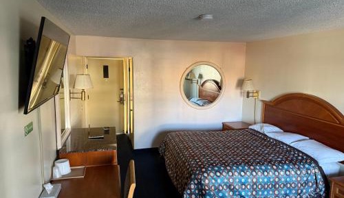 Standard King Room